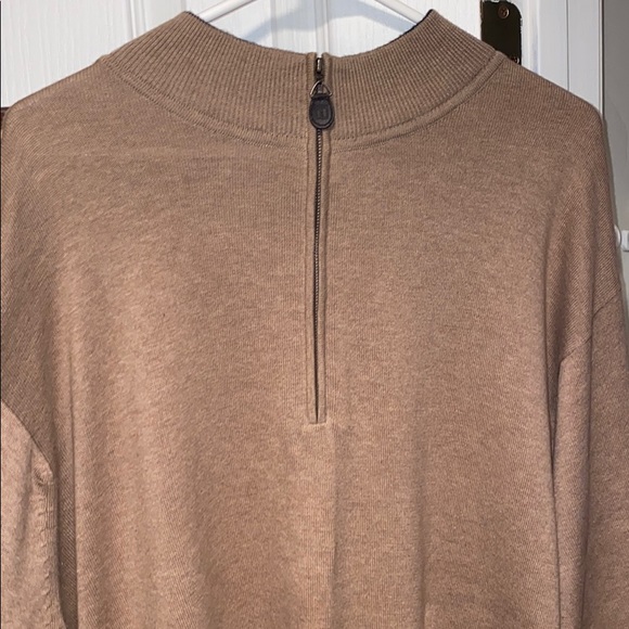 Zip up - Picture 2 of 2